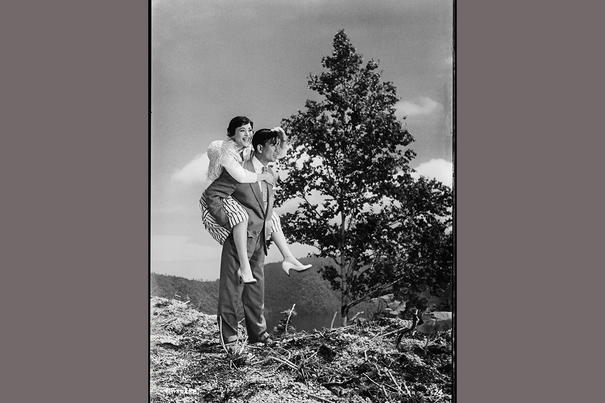 11.『モダン道中　その恋待ったなし』場面写真 3