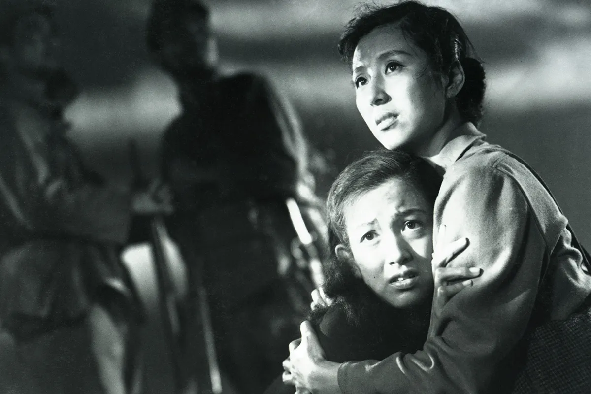 4.『ひめゆりの塔』場面写真