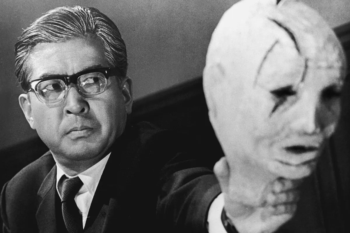 6.『首』場面写真 