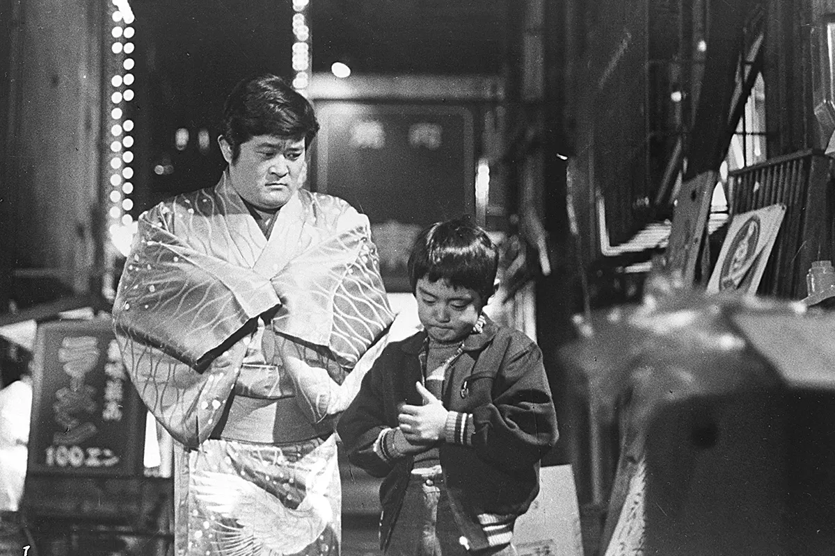 8.『喜劇・男の子守唄』場面写真