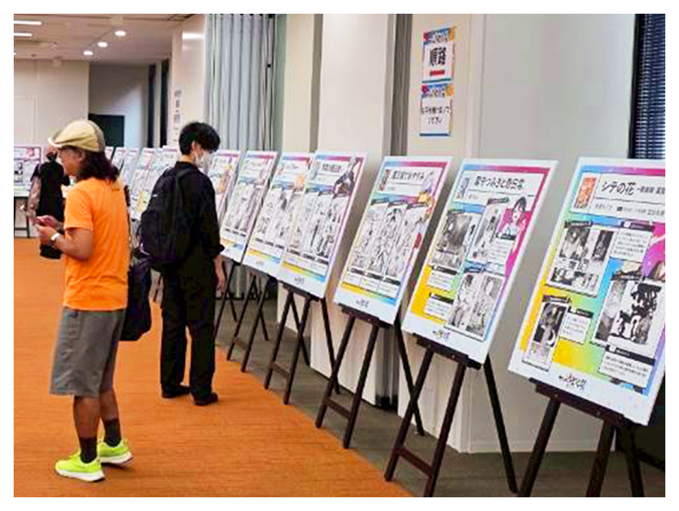 サンデー文化祭2025　サンデー作品名シーン展の様子