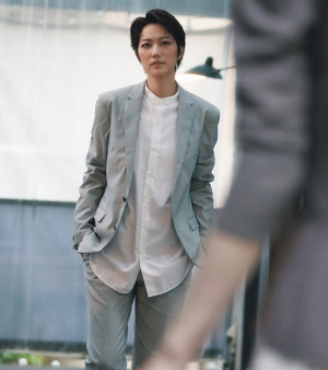 ときめかせのプロ。撮影スタッフもハマった元宝塚・七海ひろきの〝沼〟『CanCam 10月号』