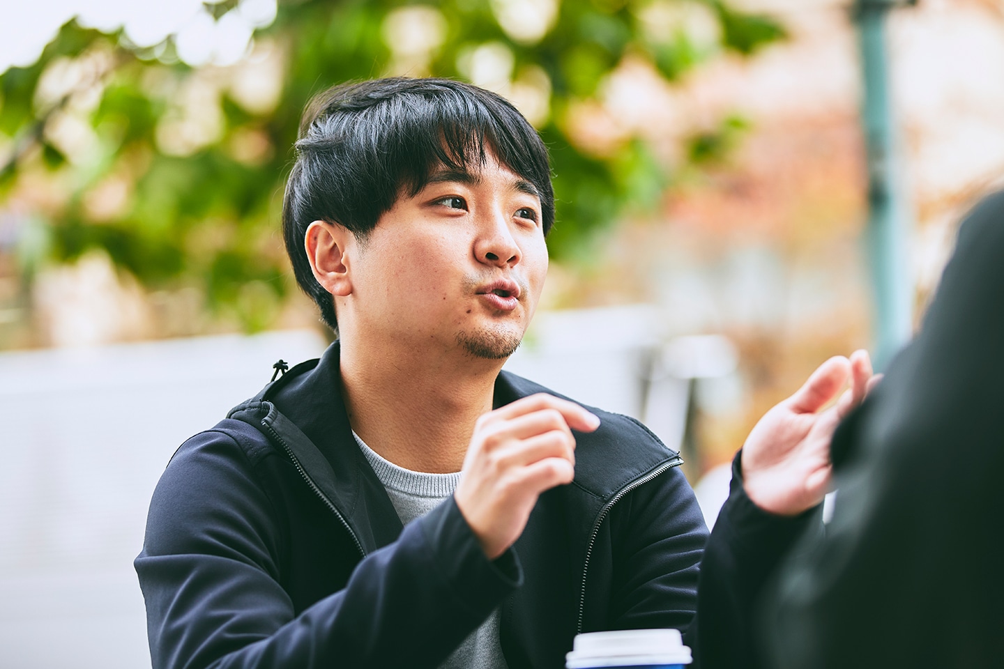 「私は小学5年生からの4年間、海外で暮らしていたのですが、日本のアニメやコミック作品をきっかけにたくさんの友達ができました。次世代に向けて、そんな体験をもっと新しい形で創出していきたいんです」（四竈）